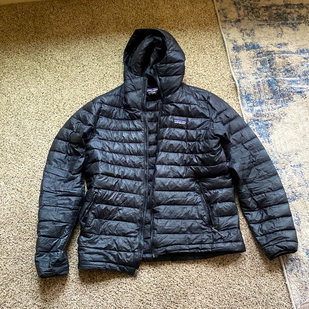 Patagonia Men’s Medium Black Puffer